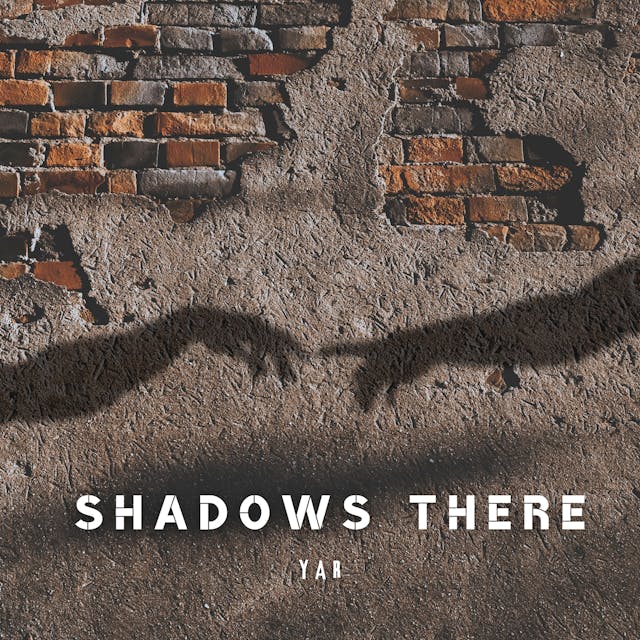 انطلق في مغامرة إلى الأعماق الغامضة لأغنية "Shadows There"، وهي عبارة عن مسار إلكتروني صاخب يدمج الإيقاعات المؤرقة مع الألحان المظلمة.