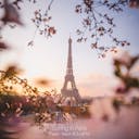 Trải nghiệm niềm hy vọng đầy cảm xúc của mùa xuân ở Paris qua màn độc tấu piano này. Hãy để những giai điệu của nó đưa bạn đến những con đường lãng mạn của Thành phố Ánh sáng.